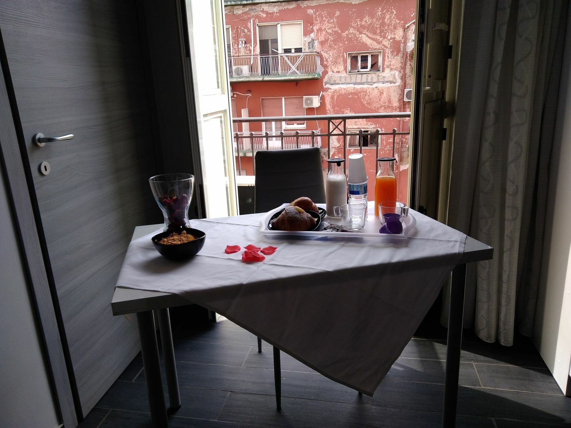 B&B Napoli Simsara エクステリア 写真